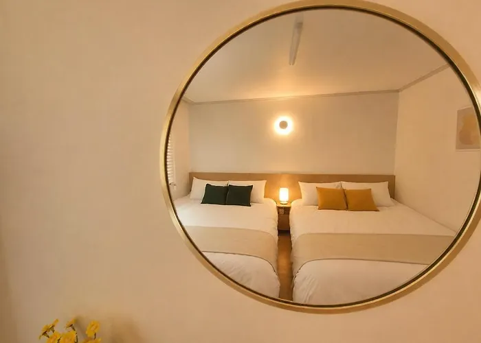New 5 Minutes To Mangwon Market ,10 Minutes To Hapjeong And Hongdae , Spacious Two-room , 5 Minutes To Mapo-gu Office Station , 2br, 3bd * ソウル特別市