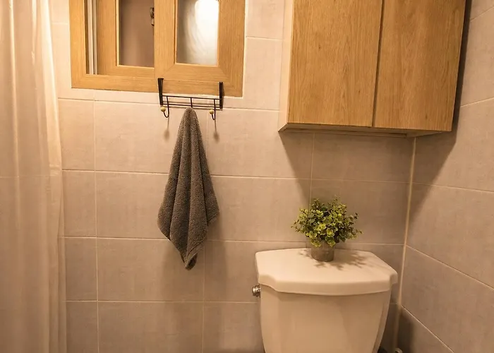 New 5 Minutes To Mangwon Market ,10 Minutes To Hapjeong And Hongdae , Spacious Two-room , 5 Minutes To Mapo-gu Office Station , 2br, 3bd *