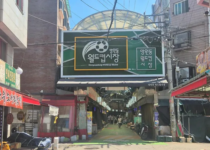 New 5 Minutes To Mangwon Market ,10 Minutes To Hapjeong And Hongdae , Spacious Two-room , 5 Minutes To Mapo-gu Office Station , 2br, 3bd *