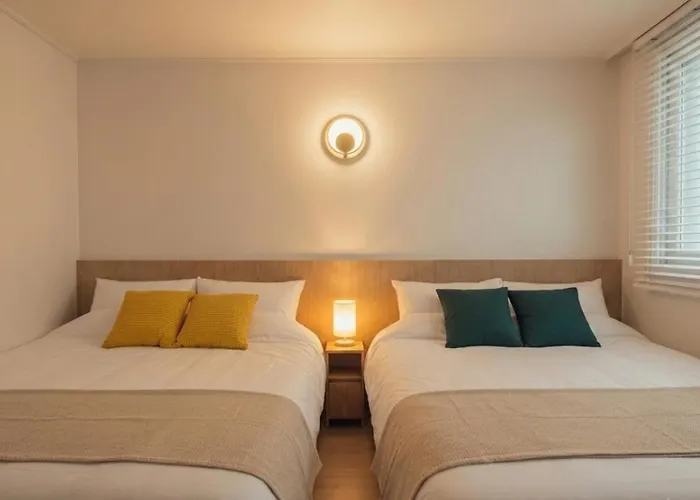 New 5 Minutes To Mangwon Market ,10 Minutes To Hapjeong And Hongdae , Spacious Two-room , 5 Minutes To Mapo-gu Office Station , 2br, 3bd ソウル特別市
