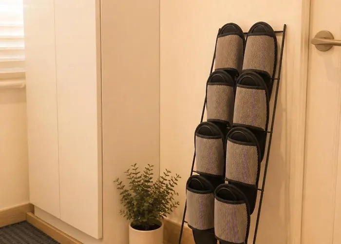 New 5 Minutes To Mangwon Market ,10 Minutes To Hapjeong And Hongdae , Spacious Two-room , 5 Minutes To Mapo-gu Office Station , 2br, 3bd